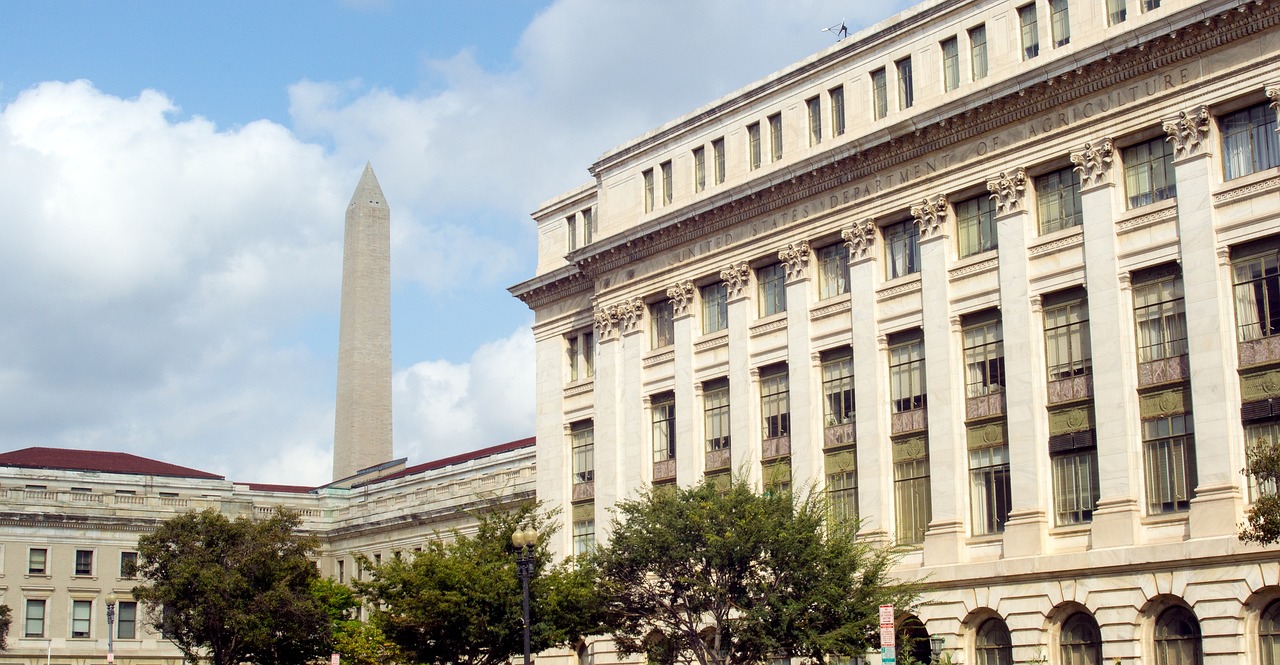 廣東建碩有限公司，卓越建設，鑄就輝煌