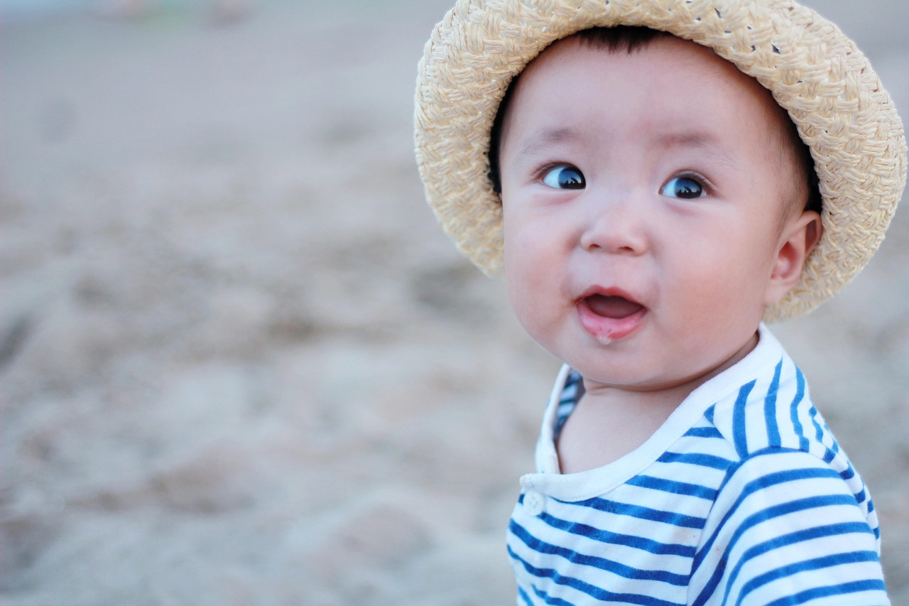 如何應對六個月嬰兒不吃奶粉的挑戰(zhàn)